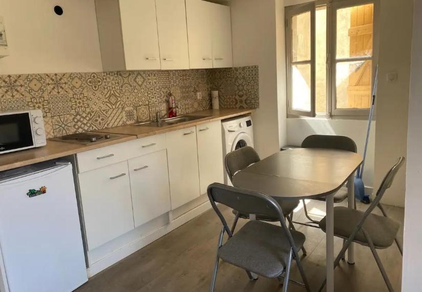 Tres Sympathique Appartement Plein Coeur De Ville Perpiñán Exterior foto